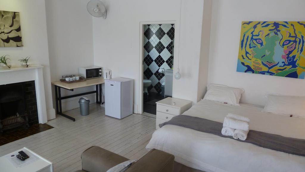 20 On Dixton Appartement Kaapstad Buitenkant foto
